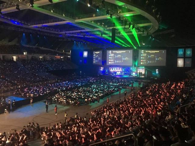 而波兰则通 而波兰则通